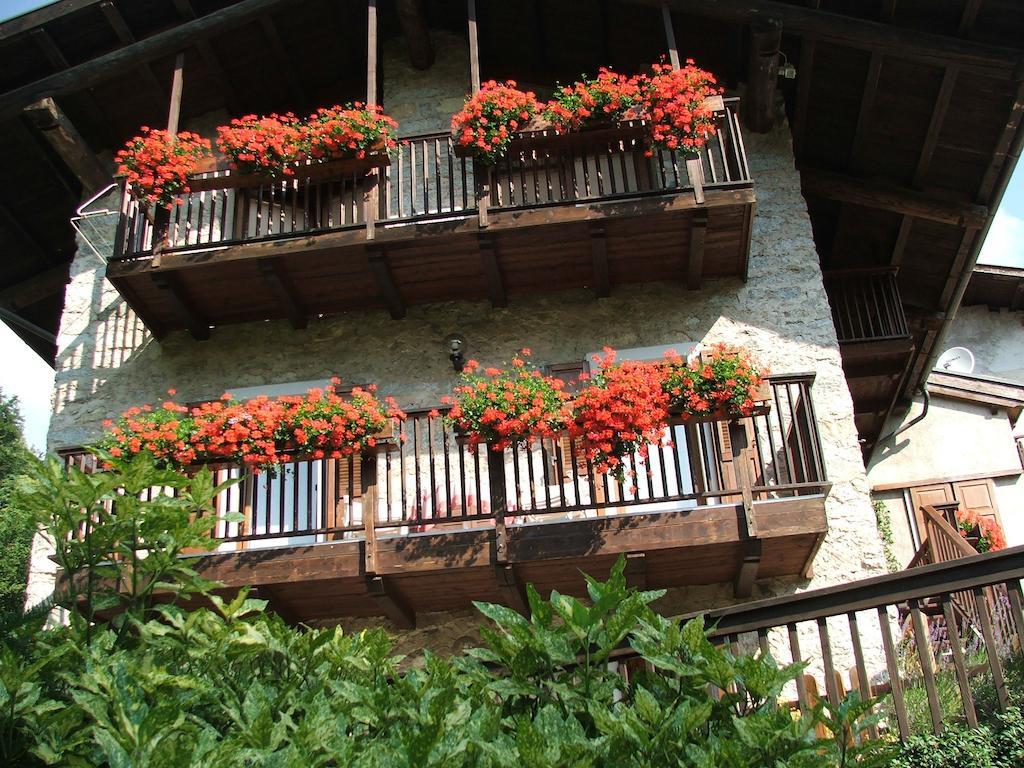 Antica Casa Ortensia Riva del Garda Rom bilde